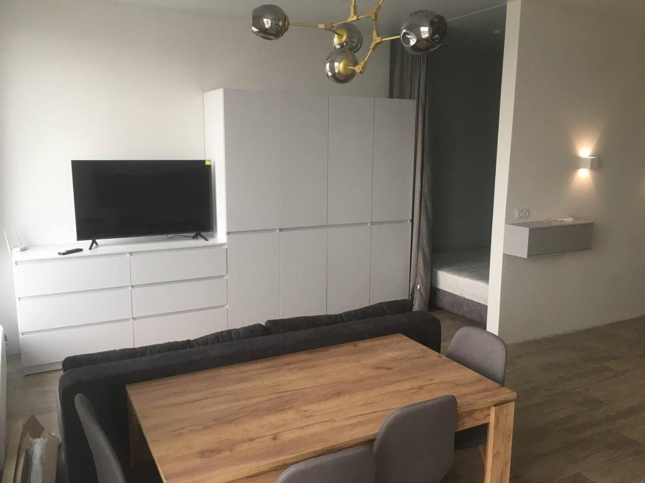 Apartplus - Затишні Апартаменти 第聂伯罗彼得罗夫斯克 外观 照片