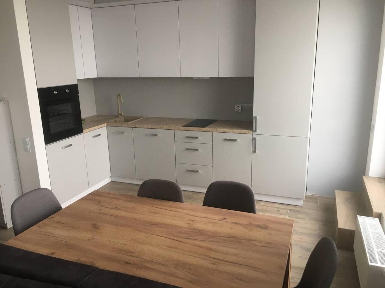 Apartplus - Затишні Апартаменти 第聂伯罗彼得罗夫斯克 外观 照片